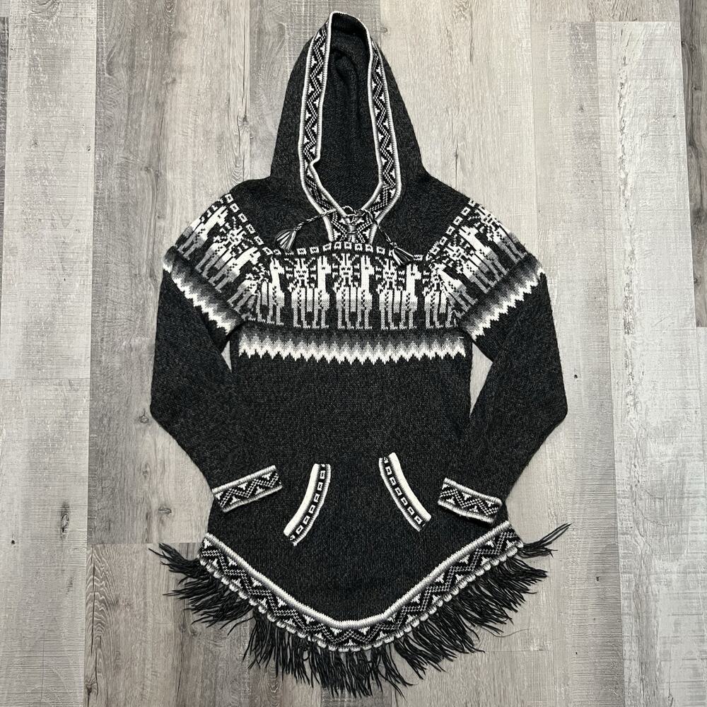 Women's Alpaca Wool Nepalese Grey/White Hooded Fringe Pull Over Sweater Small